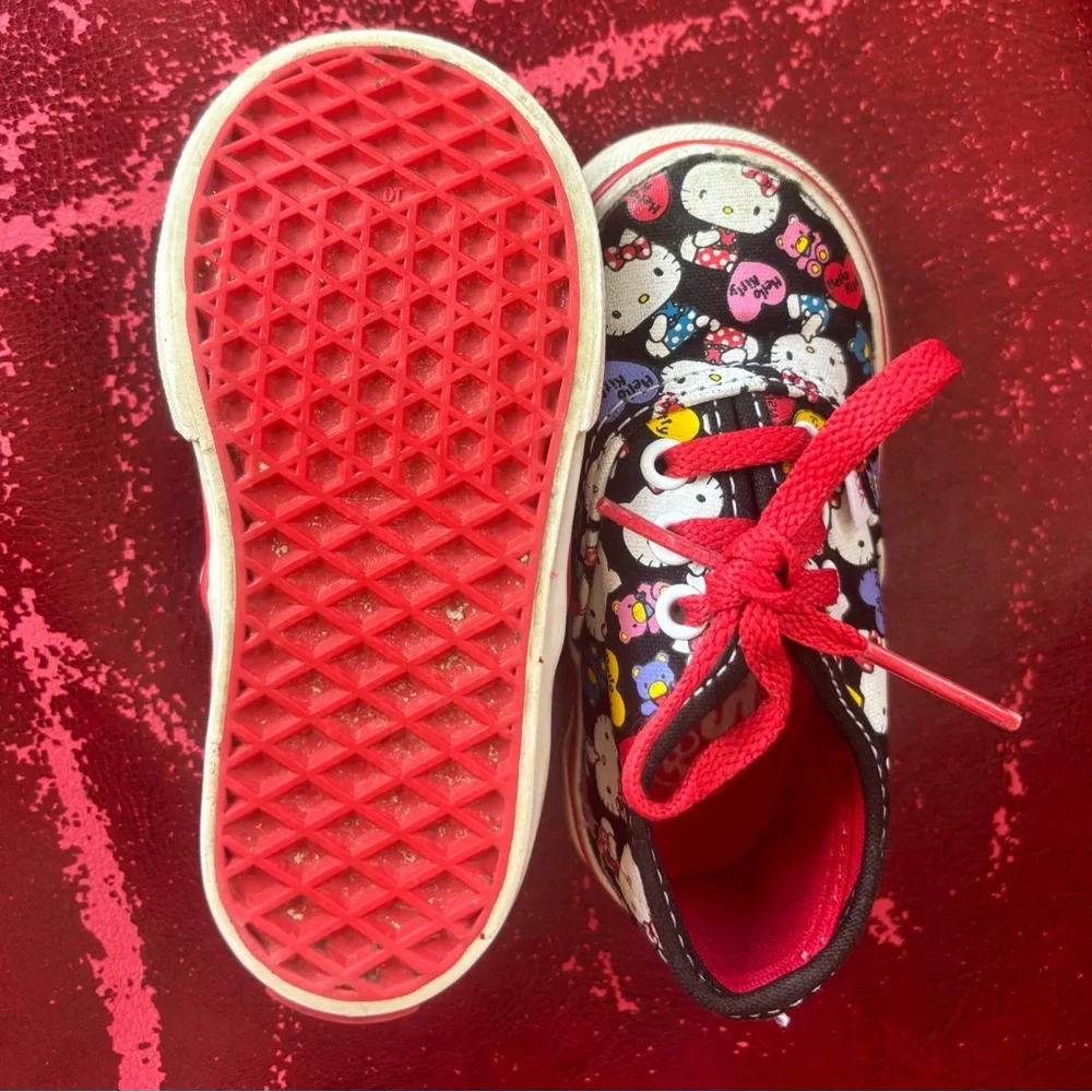 Vans hello Kitty limited edition toddler size 4.5 - Picture 3 of 3